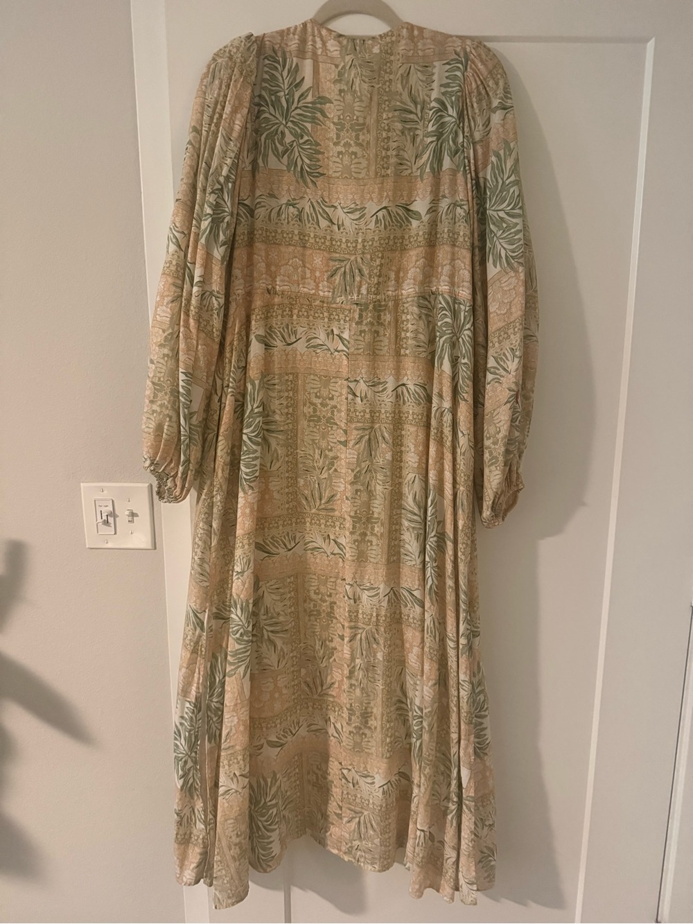 Kivari Maxi Dress Size 8 **FLAW - Picture 10 of 10